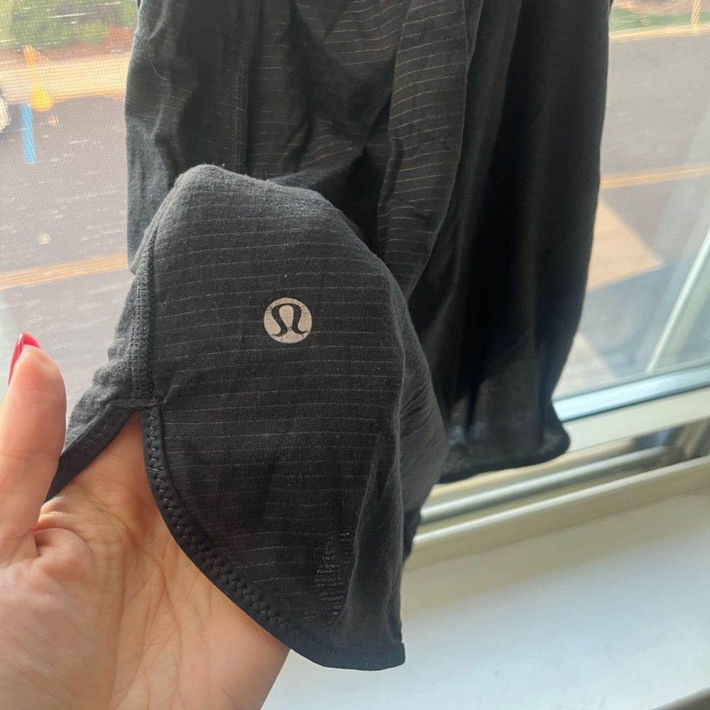 Lululemon tank